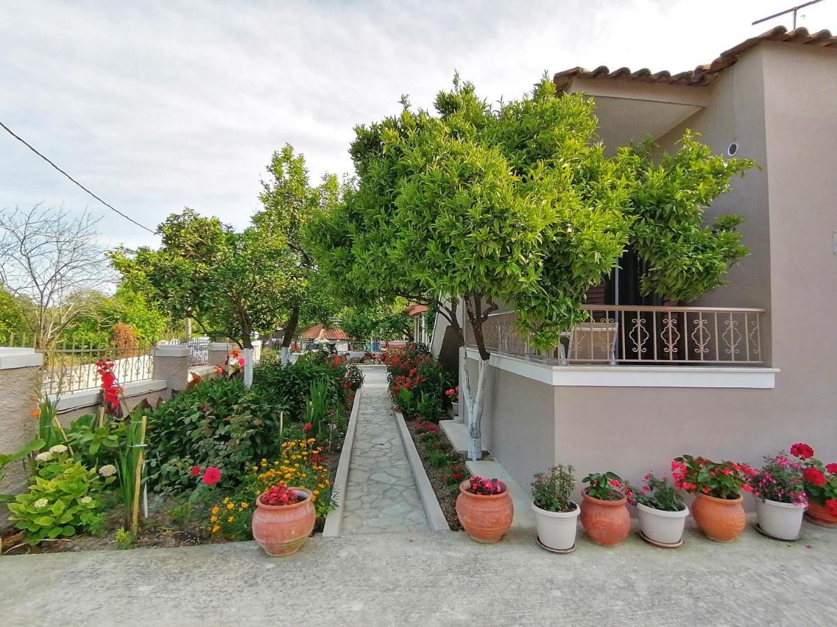 Villa Nikolaou Parga Buitenkant foto