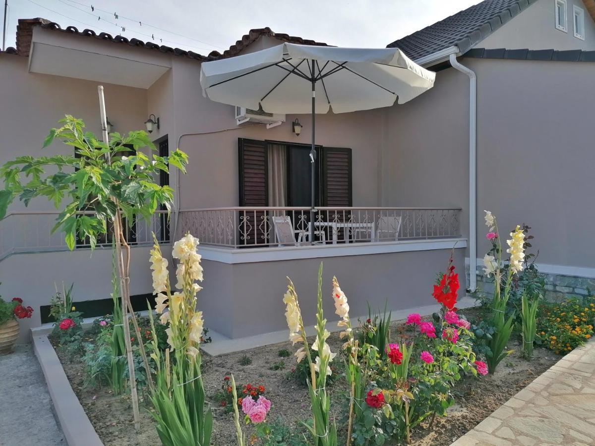 Villa Nikolaou Parga Buitenkant foto