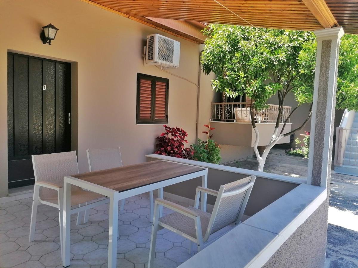 Villa Nikolaou Parga Buitenkant foto
