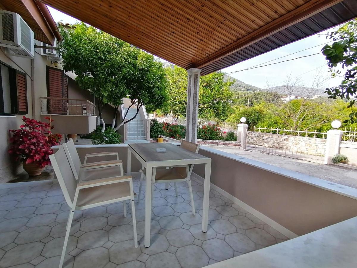Villa Nikolaou Parga Buitenkant foto